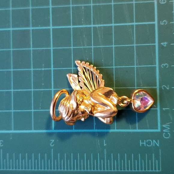 Vintage Angel Pin with Heart Charm by AAI - Picture 7 of 7